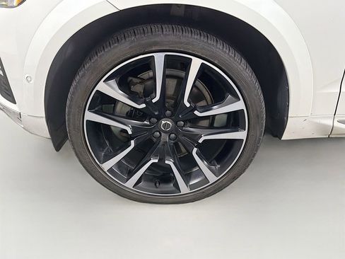 Used 2023 Volvo XC60 B6 Ultimate w/ Protection Package Premier AWD/4WD image 30