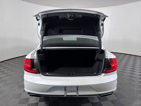 Used 2018 Volvo S90 T6 Momentum w/ Convenience Package AWD/4WD image 7