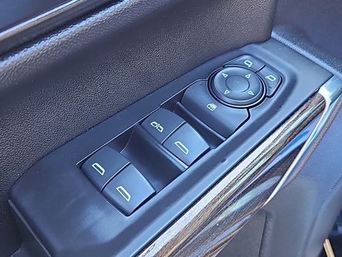 Used 2021 Chevrolet Silverado 1500 LT w/ Z71 Off-Road Package image 18