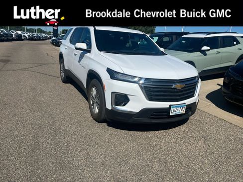 Used 2023 Chevrolet Traverse LT AWD/4WD image 1