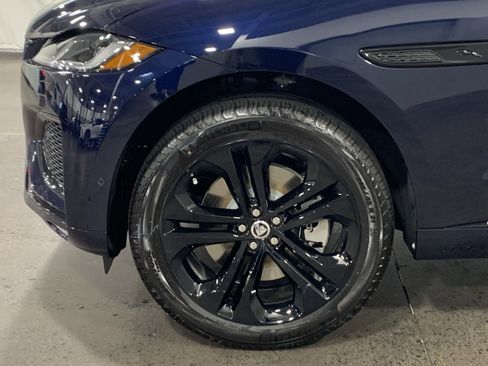 New 2026 Jaguar F-PACE R-Dynamic S image 10