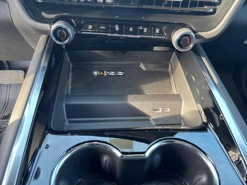 Used 2026 Chevrolet Tahoe Premier image 23