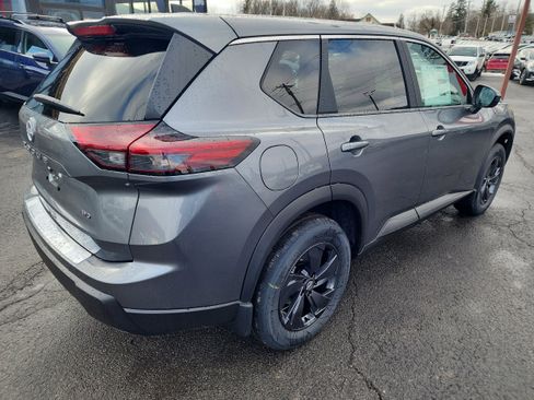 New 2026 Nissan Rogue SV image 8