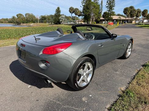 Used 2009 Pontiac Solstice Convertible w/ Preferred Package image 6