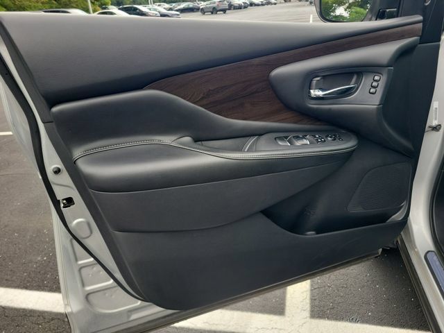 Used 2020 Nissan Murano Platinum w/ Cargo Package AWD/4WD image 38