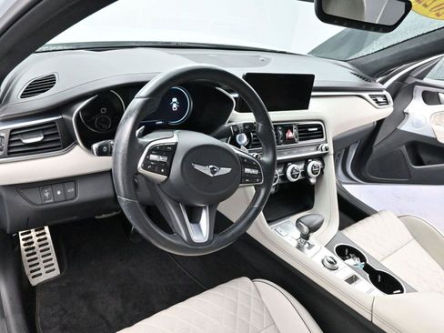 Used 2022 Genesis G70 3.3T w/ Sport Prestige Package image 17