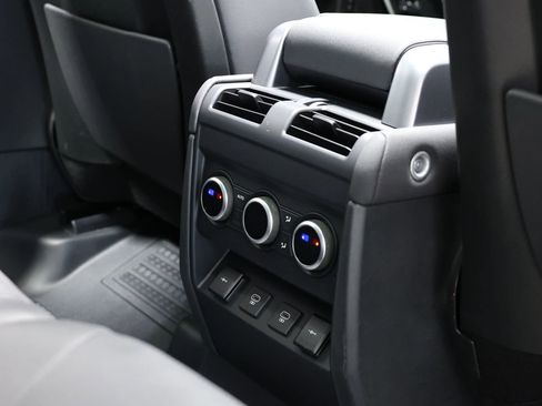 Used 2022 Land Rover Defender 110 SE image 71