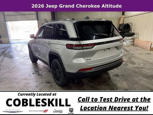 New 2026 Jeep Grand Cherokee Altitude AWD/4WD image 7