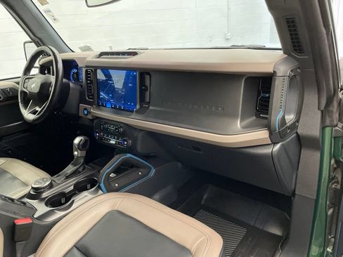 Used 2024 Ford Bronco Wildtrak AWD/4WD image 25