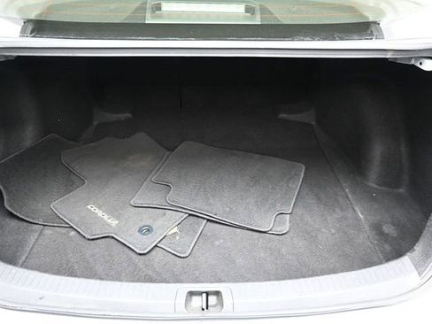 Used 2021 Toyota Corolla LE image 13