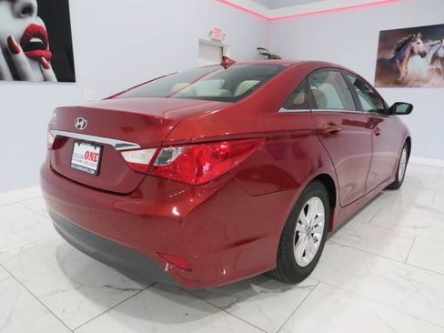 Used 2014 Hyundai Sonata GLS w/ Popular Equipment Group 2 FWD image 3