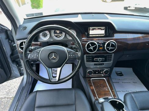 Used 2015 Mercedes-Benz GLK 350 4MATIC image 7