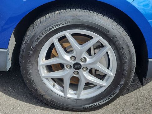 Used 2023 Ford Edge SEL image 8