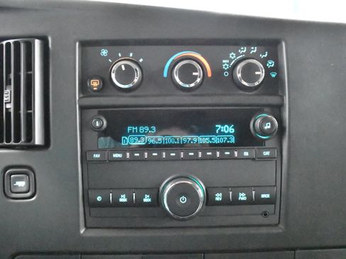 Used 2023 Chevrolet Express 3500 LS image 47