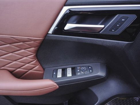 New 2026 Mitsubishi Outlander SEL image 10