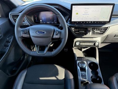 Certified 2023 Ford Escape ST-Line Select w/ Tech Pack #1 AWD/4WD image 8