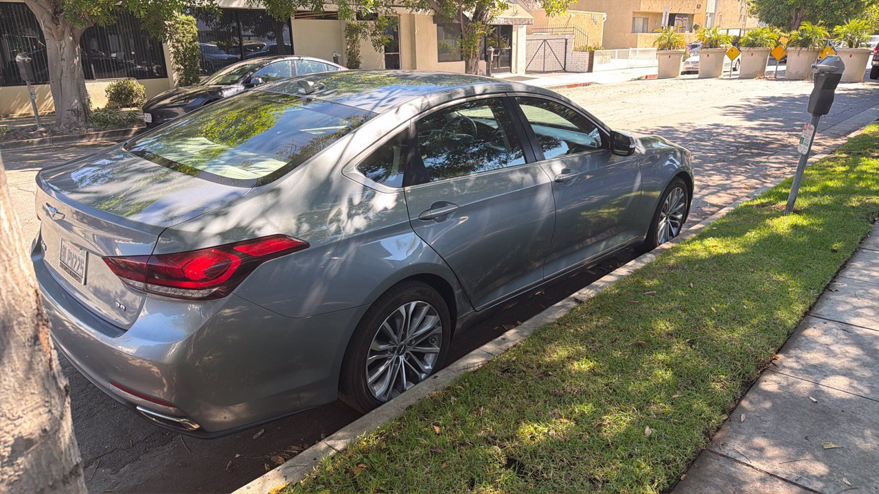 Used 2017 Genesis G80 3.8 RWD image 3