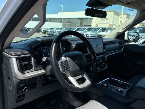 Used 2024 Ford Expedition Max XLT AWD/4WD image 10
