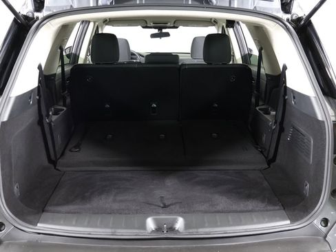 Used 2023 Nissan Pathfinder S AWD/4WD image 17