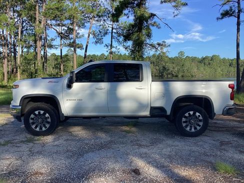 Used 2024 Chevrolet Silverado 2500 LT w/ All Star Edition image 5