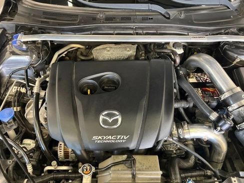 Used 2018 MAZDA MAZDA3 Grand Touring w/ Premium Equipment Package FWD image 21