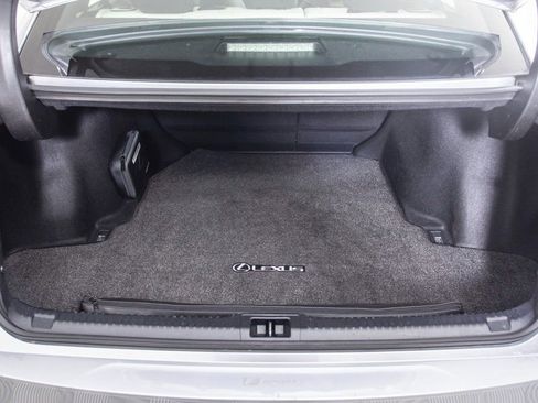 Used 2023 Lexus IS 350 F Sport image 9