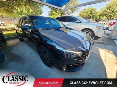 Used 2023 Hyundai Elantra SEL w/ Preferred Accessory Package