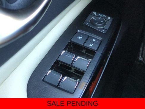 Certified 2022 Lexus ES 300h Ultra Luxury w/ Accessory Package 2 FWD image 24