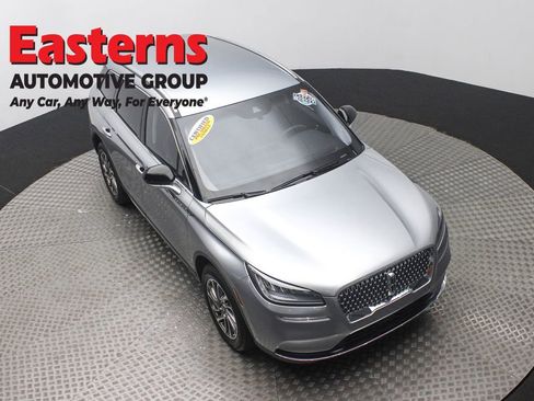 Used 2022 Lincoln Corsair AWD w/ Equipment Group 101A image 3