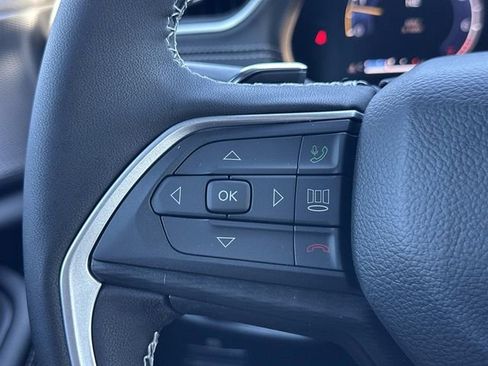 New 2025 Jeep Grand Cherokee Laredo X w/ Luxury Tech Group I image 28