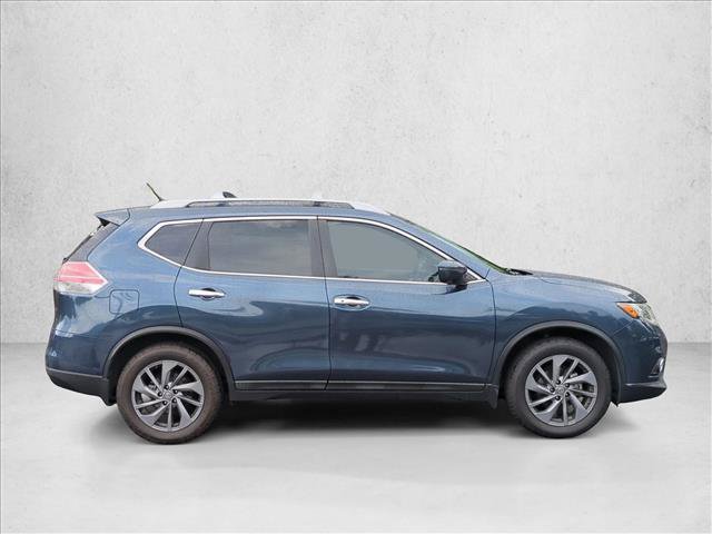Used 2016 Nissan Rogue SL w/ SL Premium Package FWD image 4