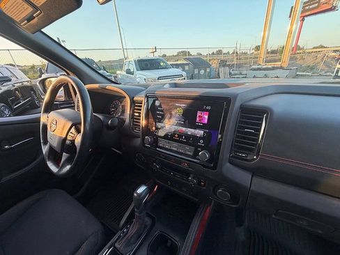 Used 2024 Nissan Frontier PRO-4X w/ Technology Package AWD/4WD image 29