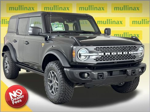 New 2025 Ford Bronco Badlands image 1