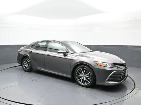 Certified 2023 Toyota Camry XLE w/ Cold Weather Package AWD/4WD image 4