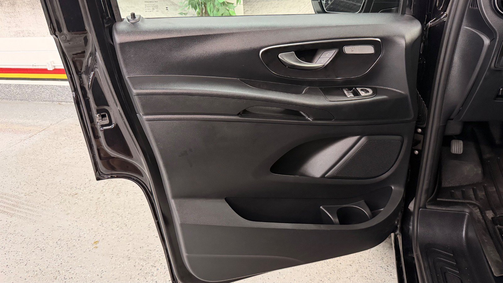 Used 2023 Mercedes-Benz Metris Passenger image 20
