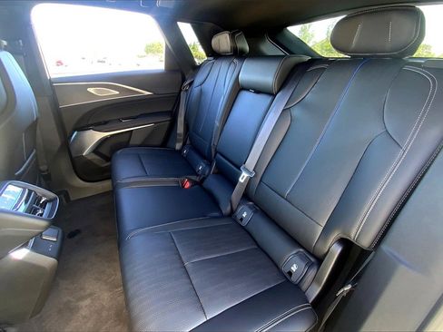 New 2026 Cadillac Lyriq V image 29