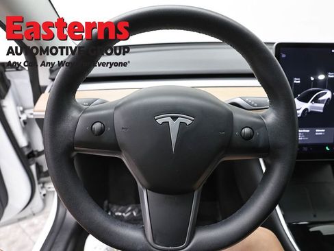 Used 2020 Tesla Model 3 Long Range image 10