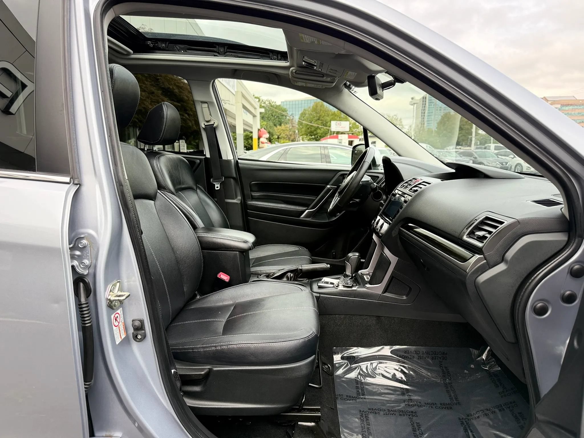 Used 2017 Subaru Forester 2.5i Touring AWD/4WD image 34