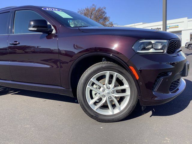 Used 2025 Dodge Durango GT AWD/4WD image 3