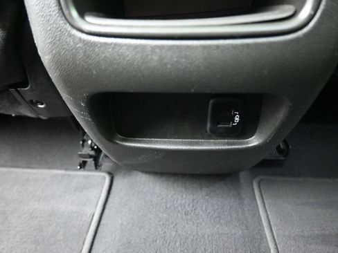 Used 2017 Cadillac XT5 Luxury w/ LPO, Wheel Lock Package image 31