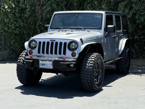 Used 2013 Jeep Wrangler Unlimited Rubicon image 4