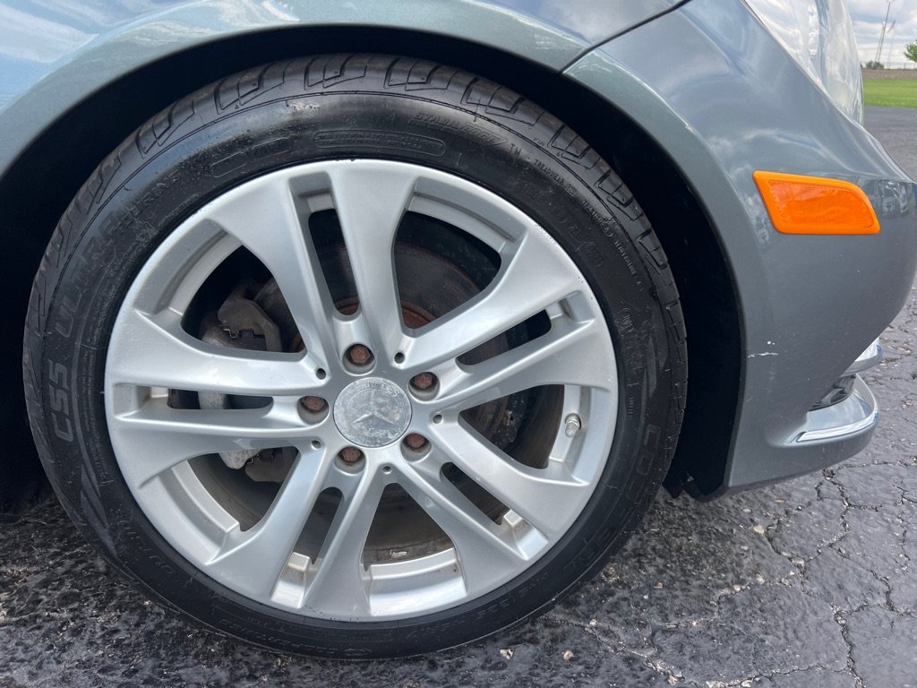 Used 2012 Mercedes-Benz C 300 4MATIC Sedan image 39