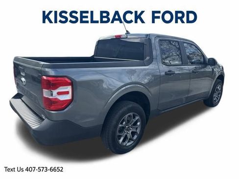 Certified 2022 Ford Maverick XLT image 3