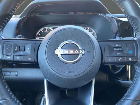 Used 2022 Nissan Pathfinder SL w/ SL Premium Package image 18