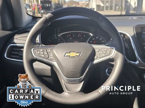 Used 2022 Chevrolet Equinox Premier FWD image 17