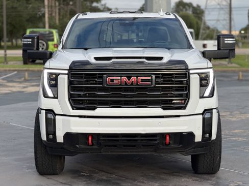 Used 2024 GMC Sierra 2500 AT4 w/ AT4 Premium Plus Package AWD/4WD image 7
