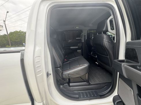 Used 2025 Ford F250 Lariat AWD/4WD image 10
