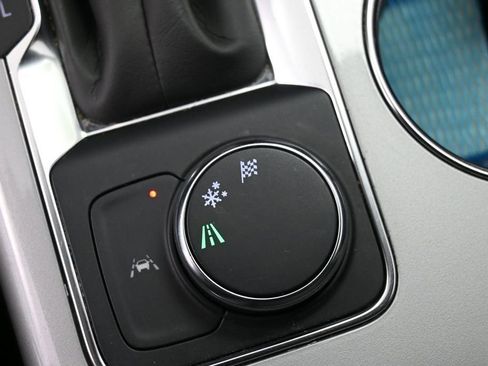 Used 2025 Chevrolet Blazer LT FWD image 29