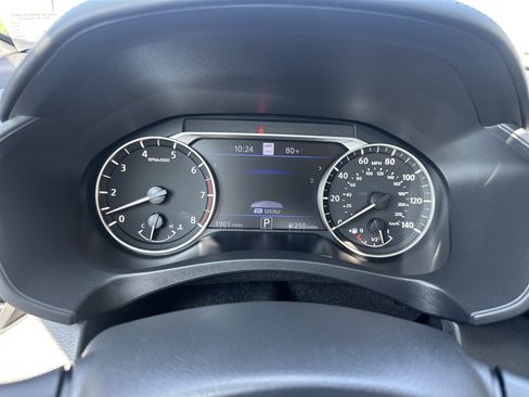 Used 2025 Nissan Altima 2.5 SV w/ SV Premium Package FWD image 17