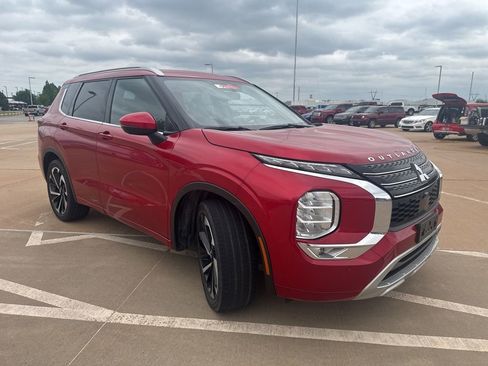 Used 2024 Mitsubishi Outlander SEL image 5
